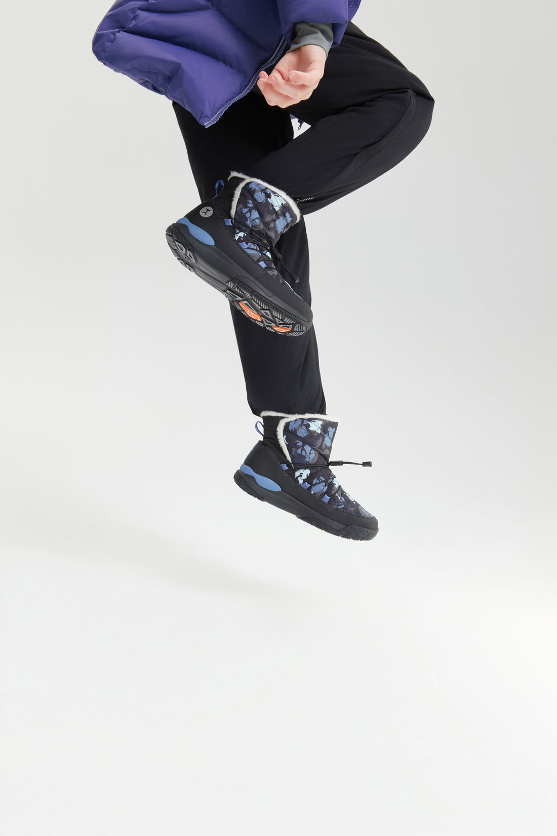 **Cluster Black**