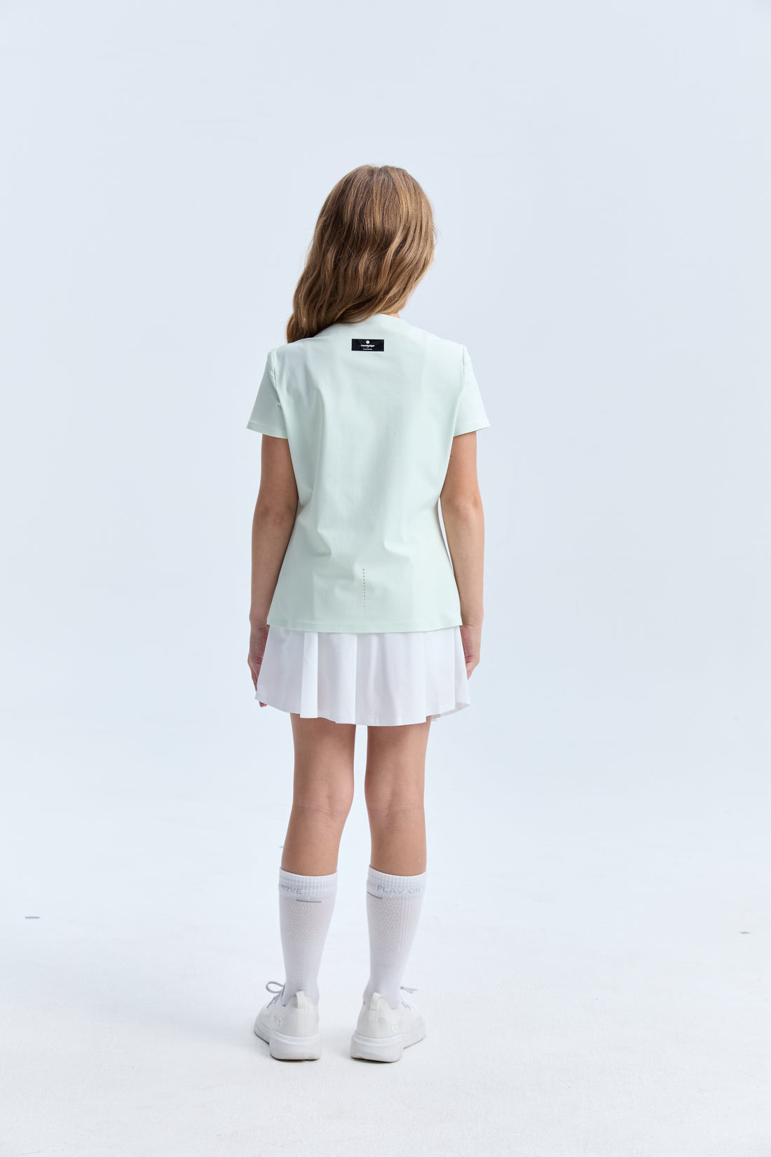 **Pale mint**