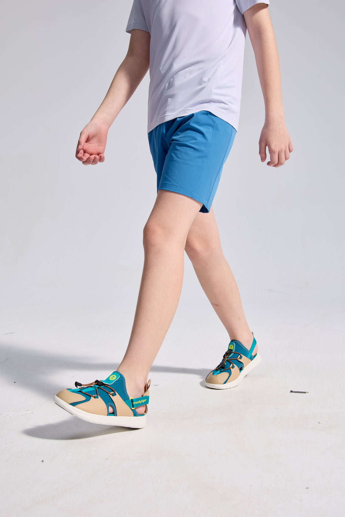 **Turquoise**