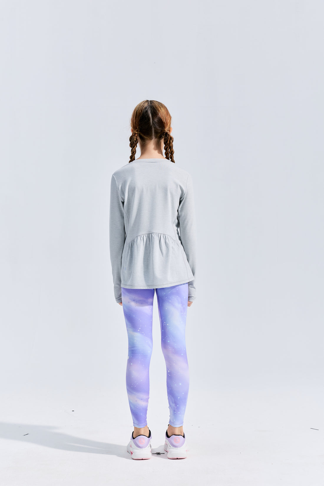 **Moon Grey**