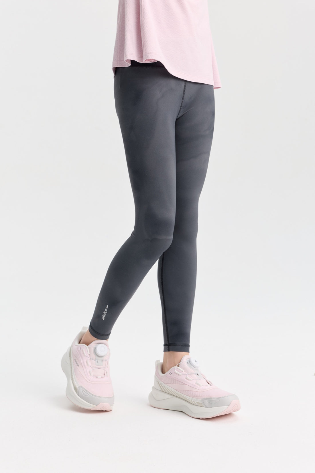 **Fantasy Lake Deep Grey**