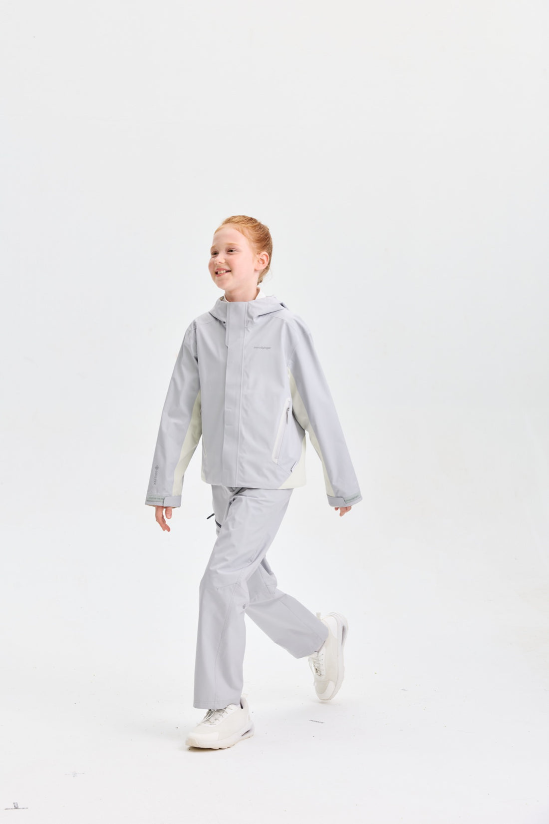 **Moon Grey**