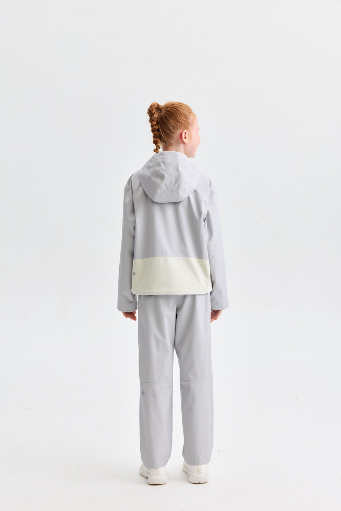 **Moon Grey**