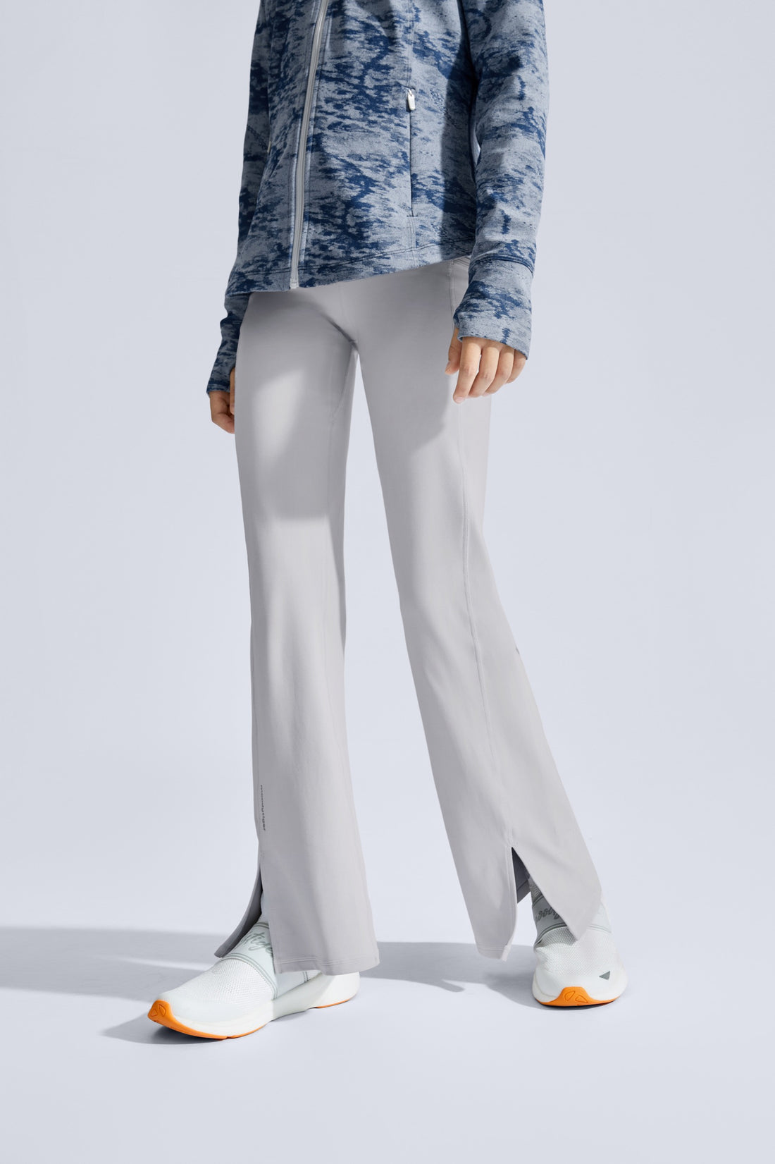 **Moon Grey**