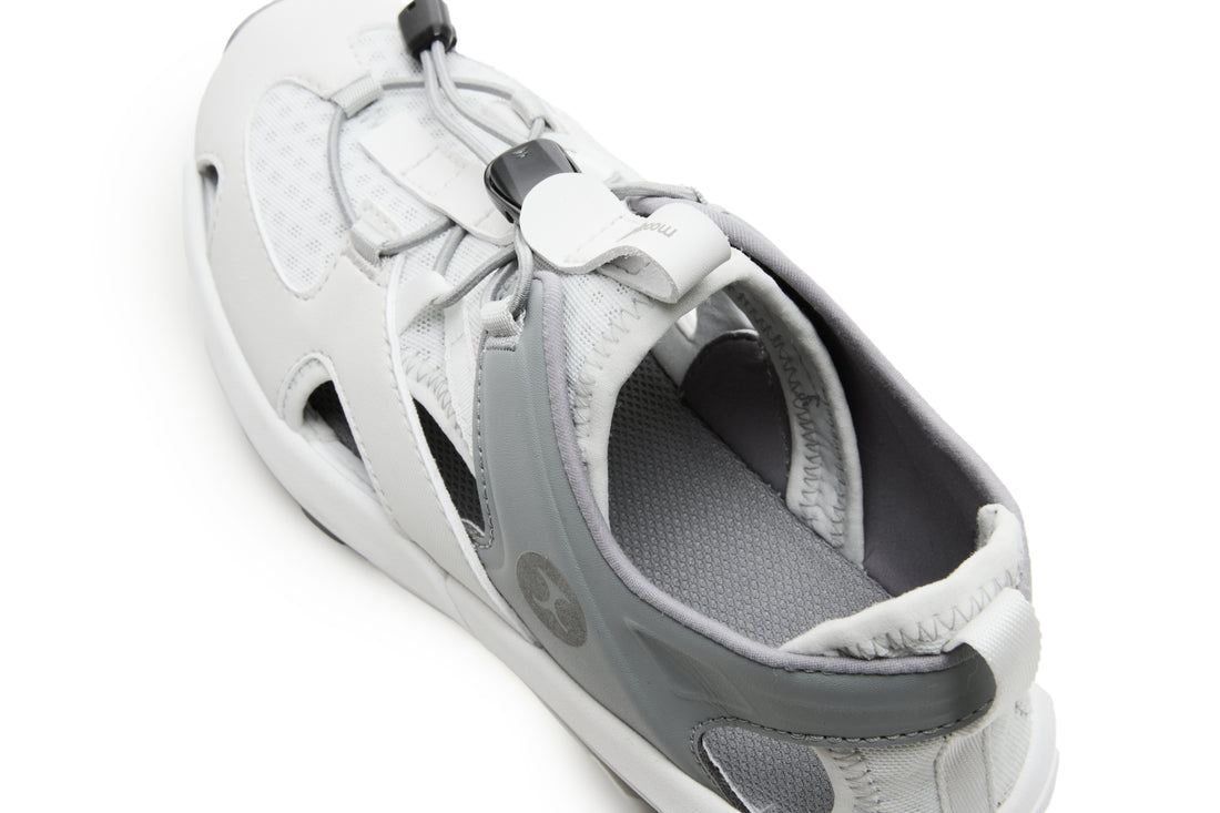 **Moon Grey**