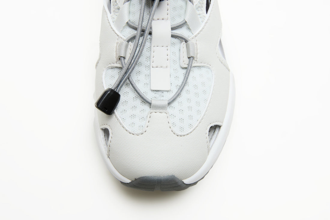 **Moon Grey**