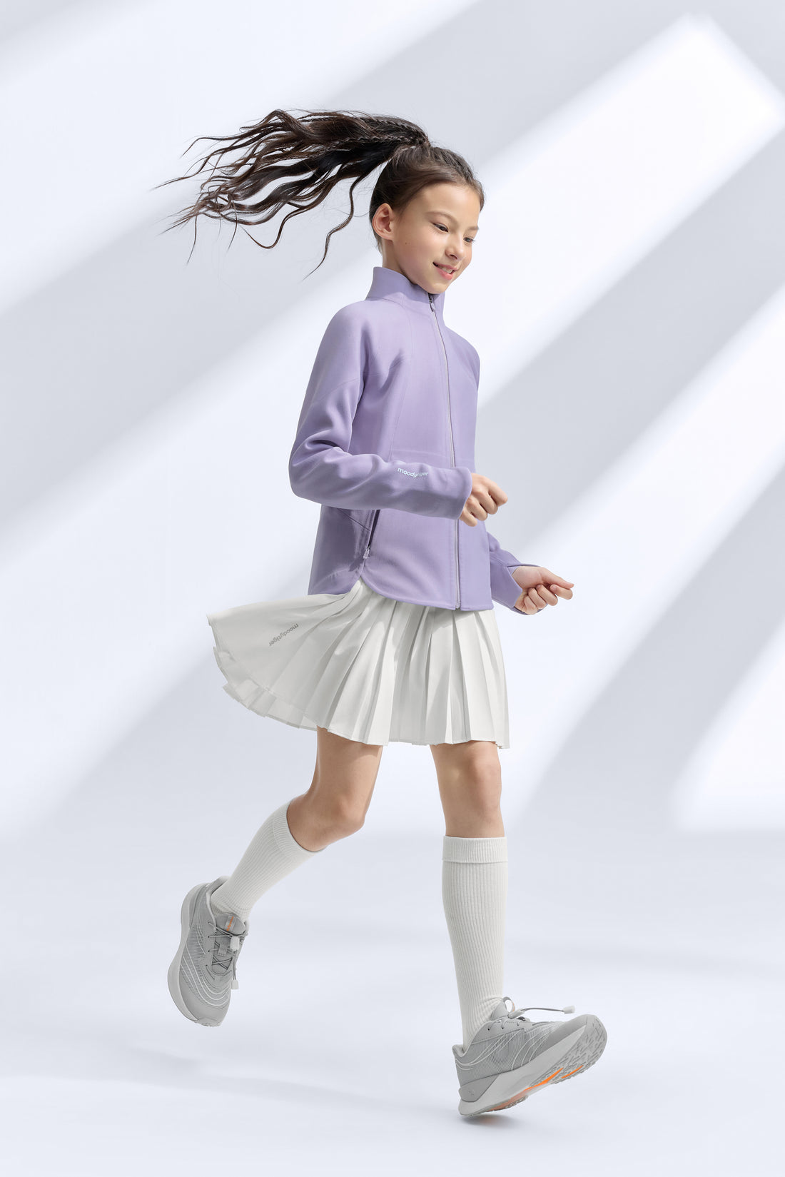 **Cloud Dancer**