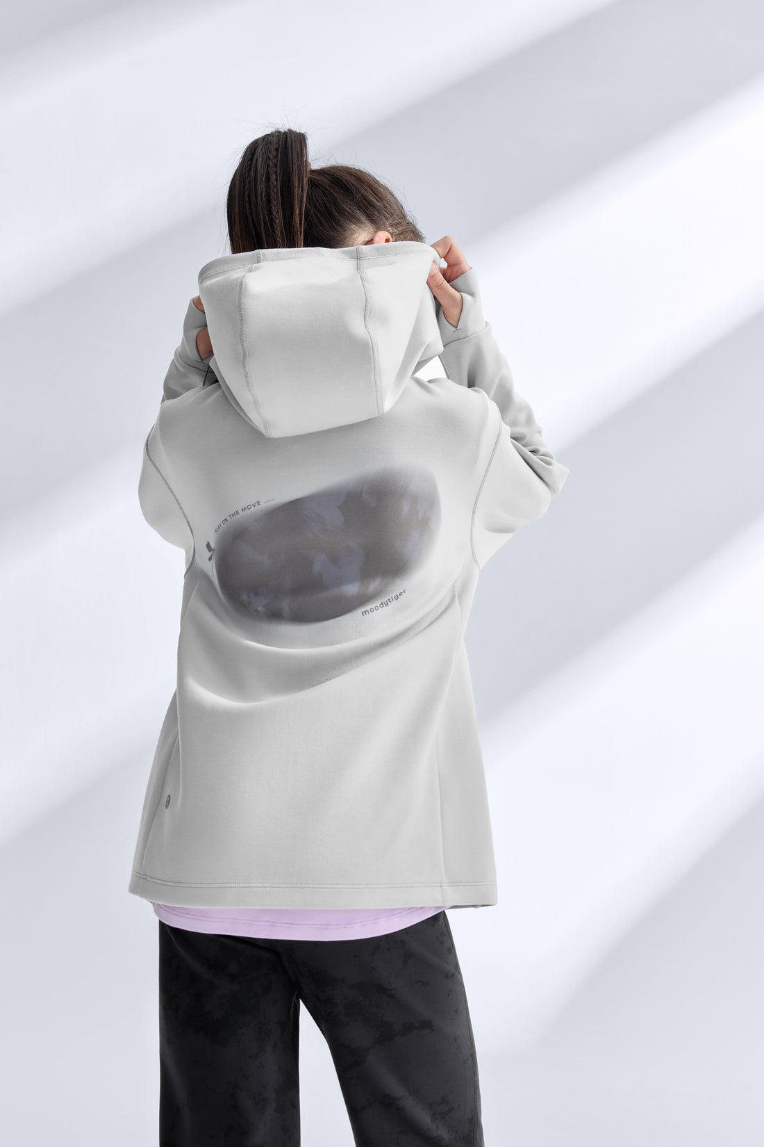 **Moon Grey**