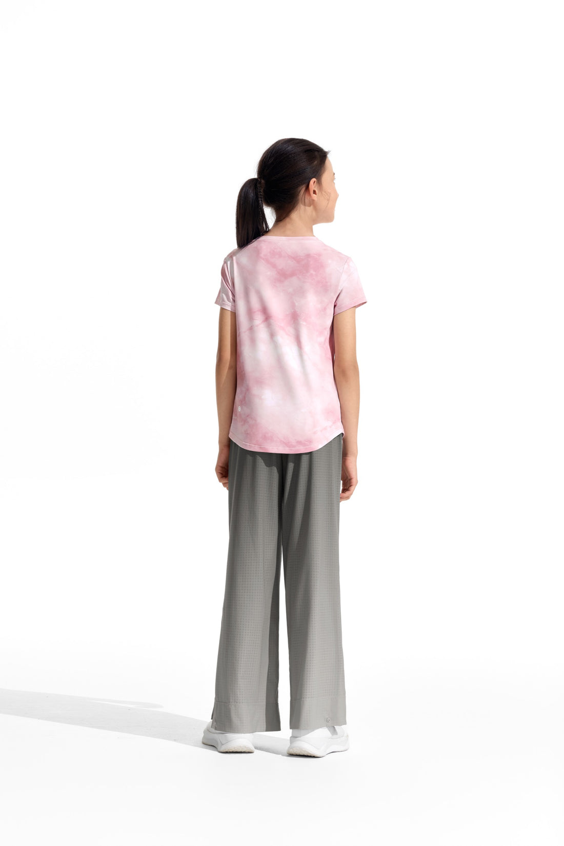 **Gradient Quiet Grey**
