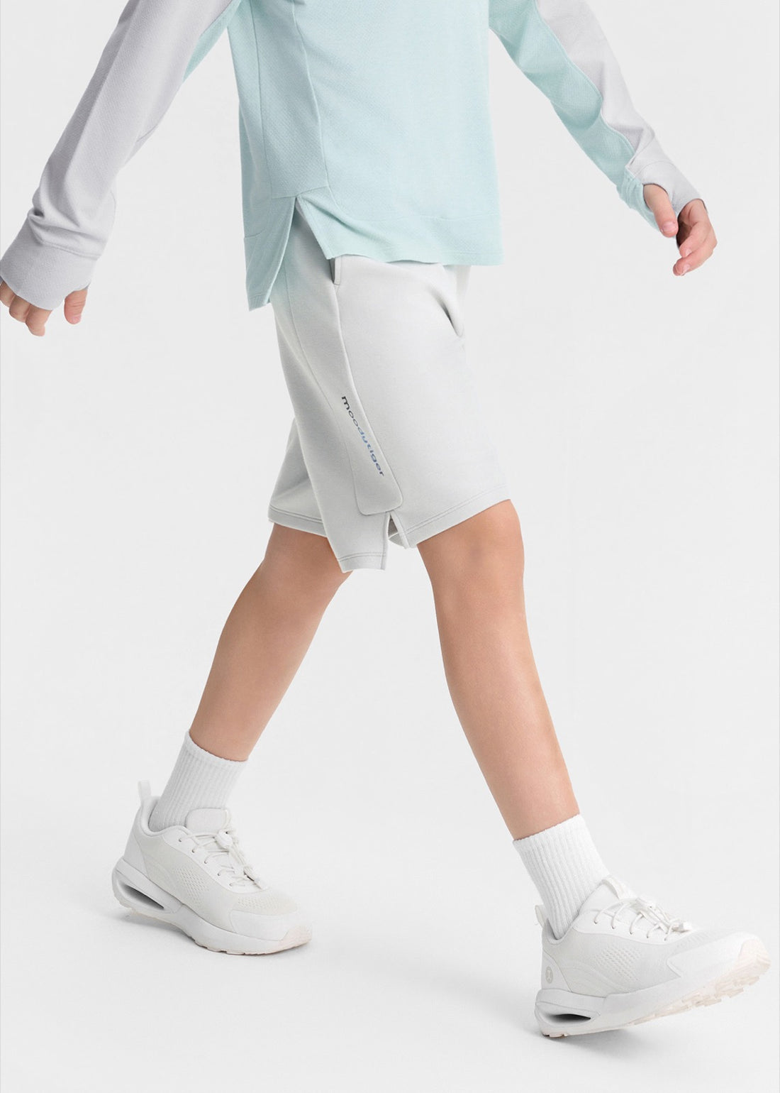 **Moon Grey**