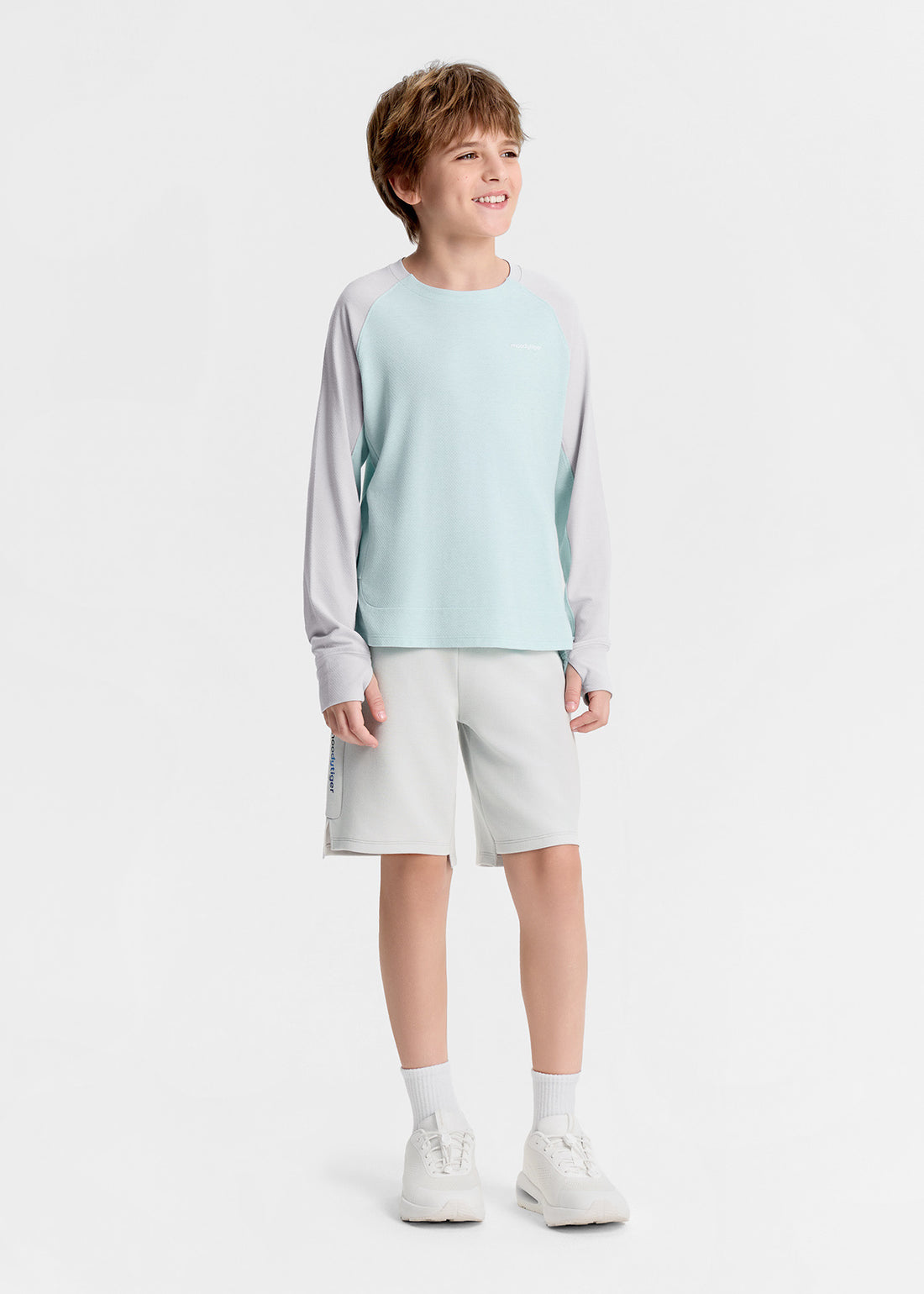 **Moon Grey**