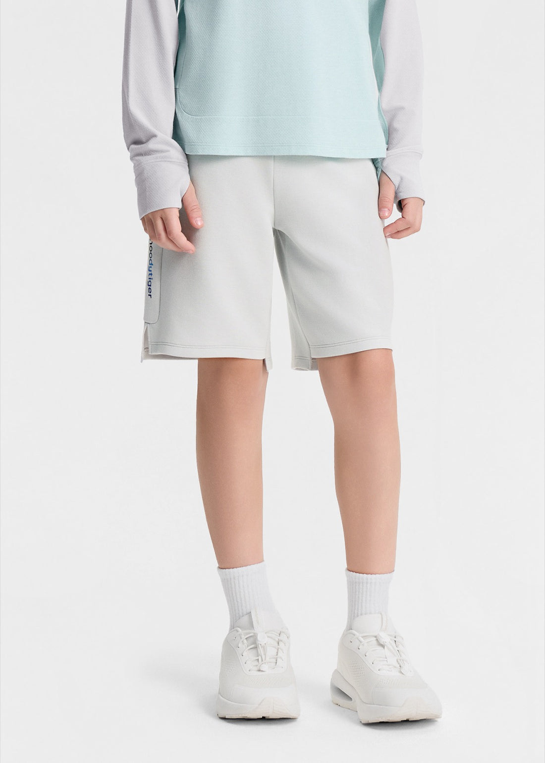 **Moon Grey**
