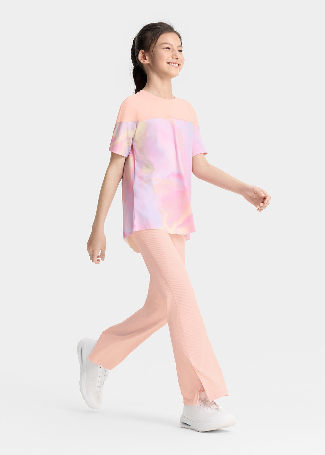 **Fantasy Lake Pink**
