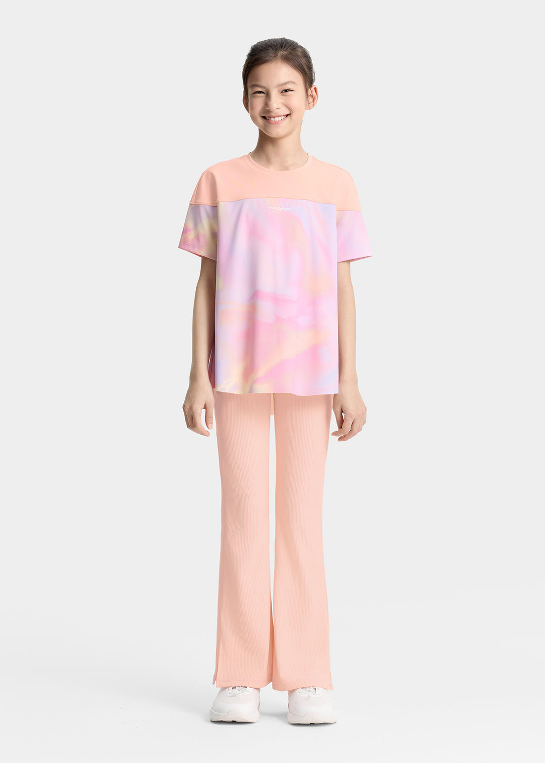 **Fantasy Lake Pink**