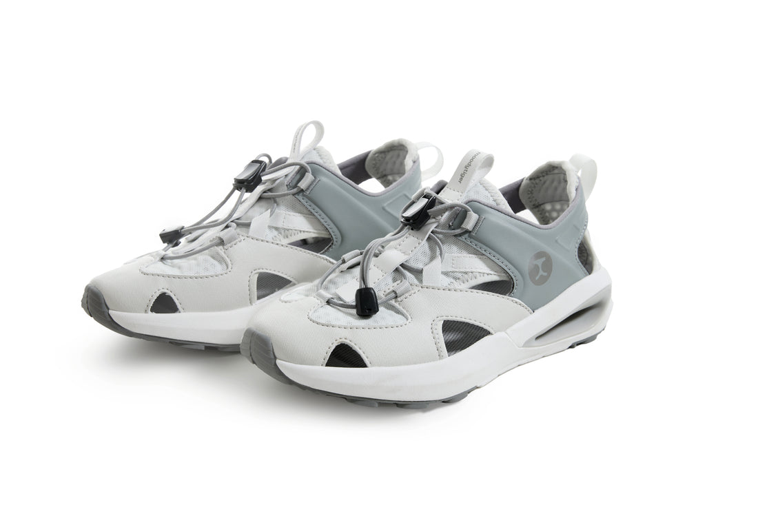 **Moon Grey**