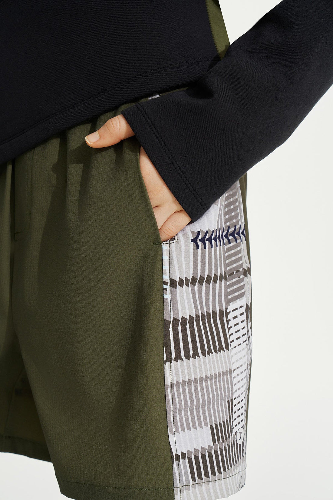 **Olive Night**