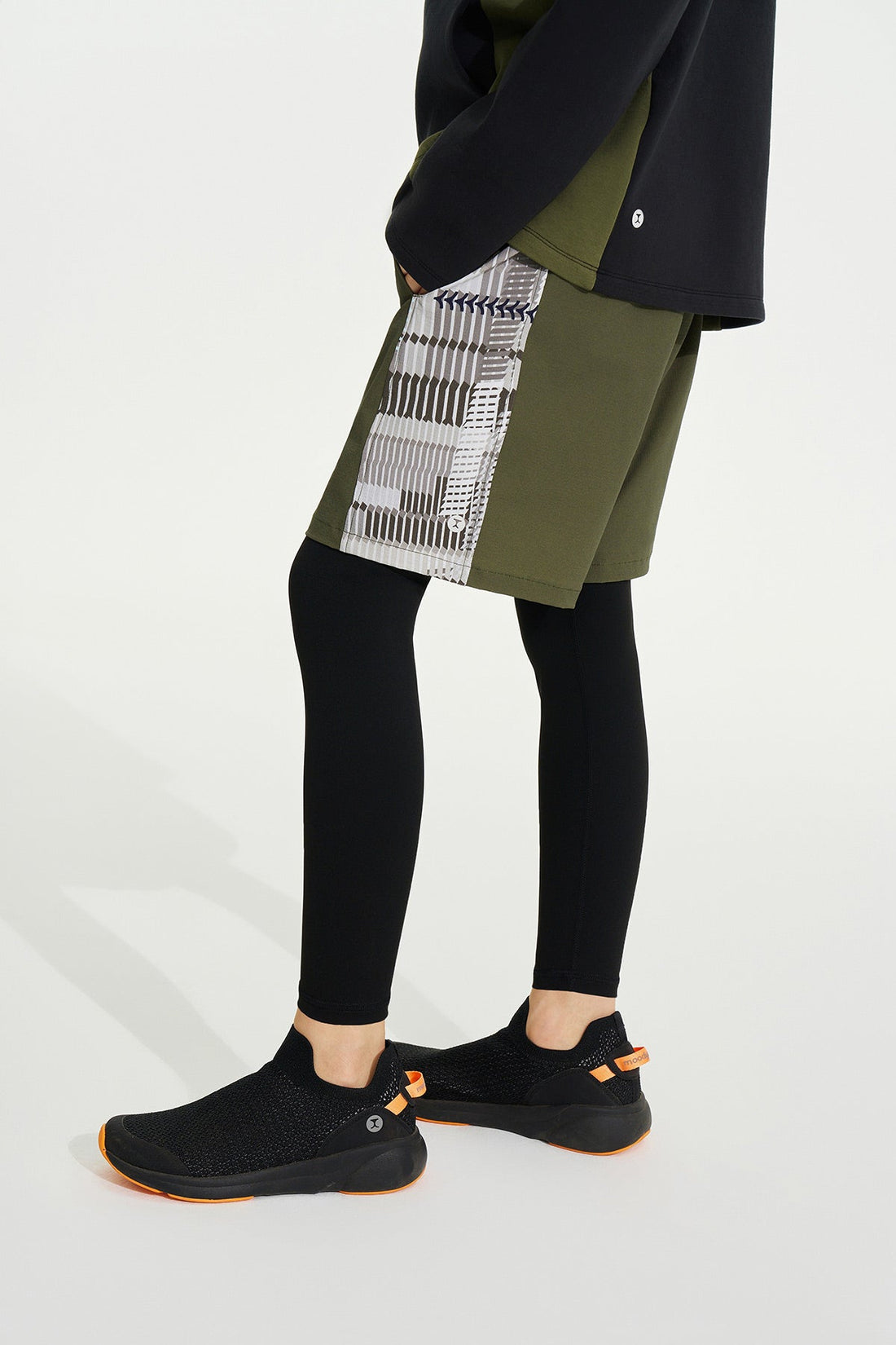 **Olive Night**