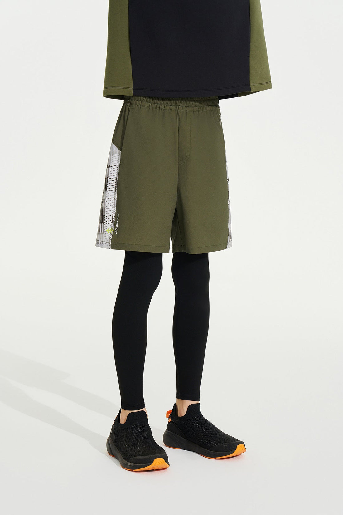 **Olive Night**