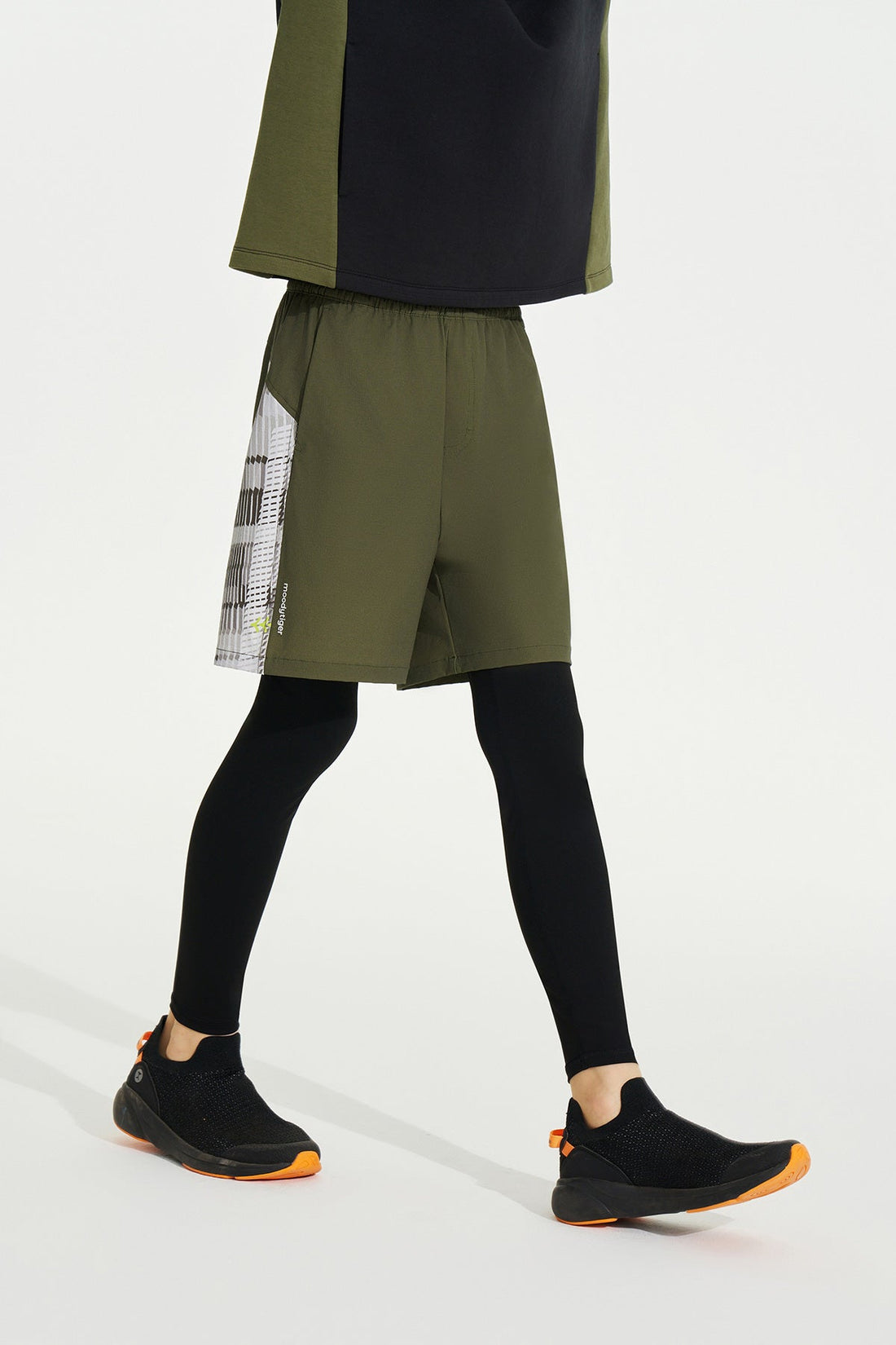 **Olive Night**