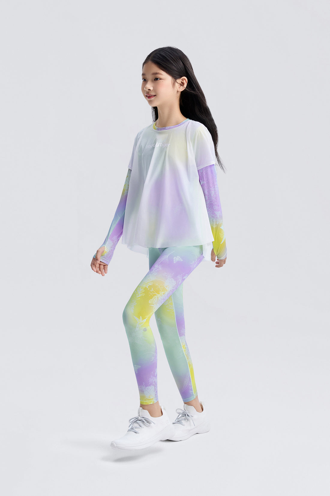 **Gradient Buzz Cyan**
