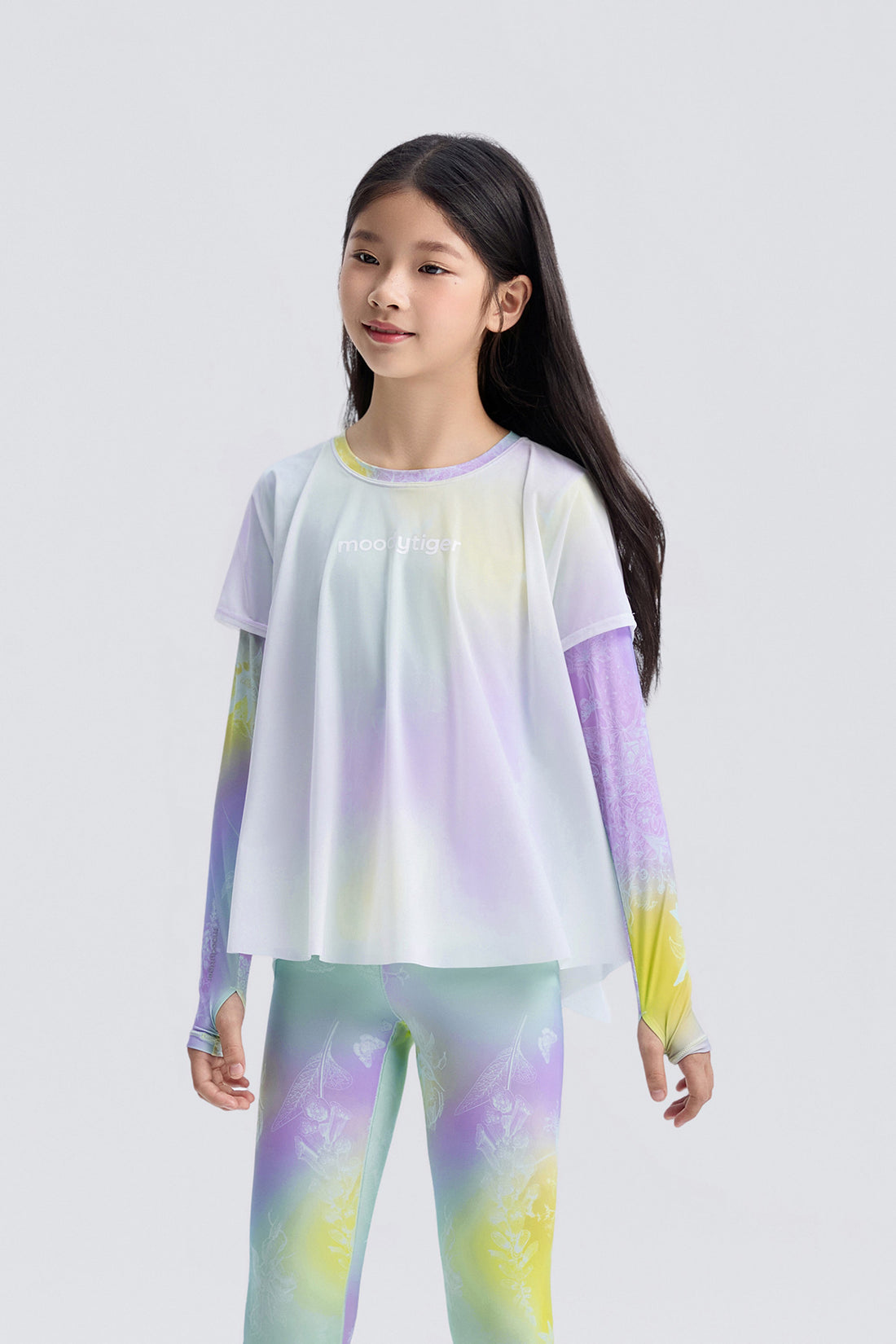 **Gradient Buzz Cyan**