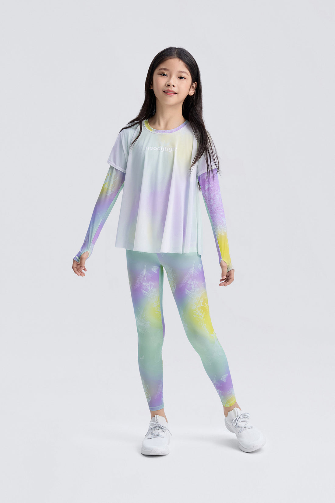 **Gradient Buzz Cyan**