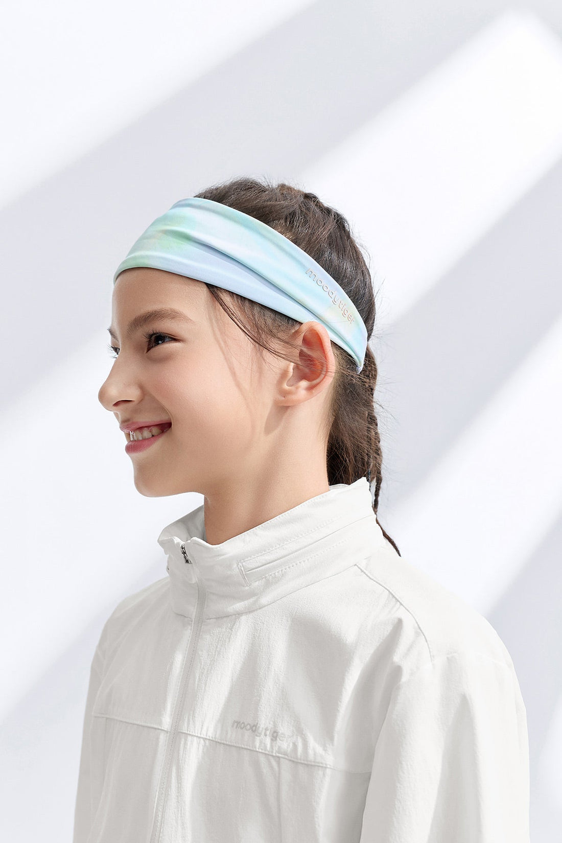 **Bloom Romance Blue**
