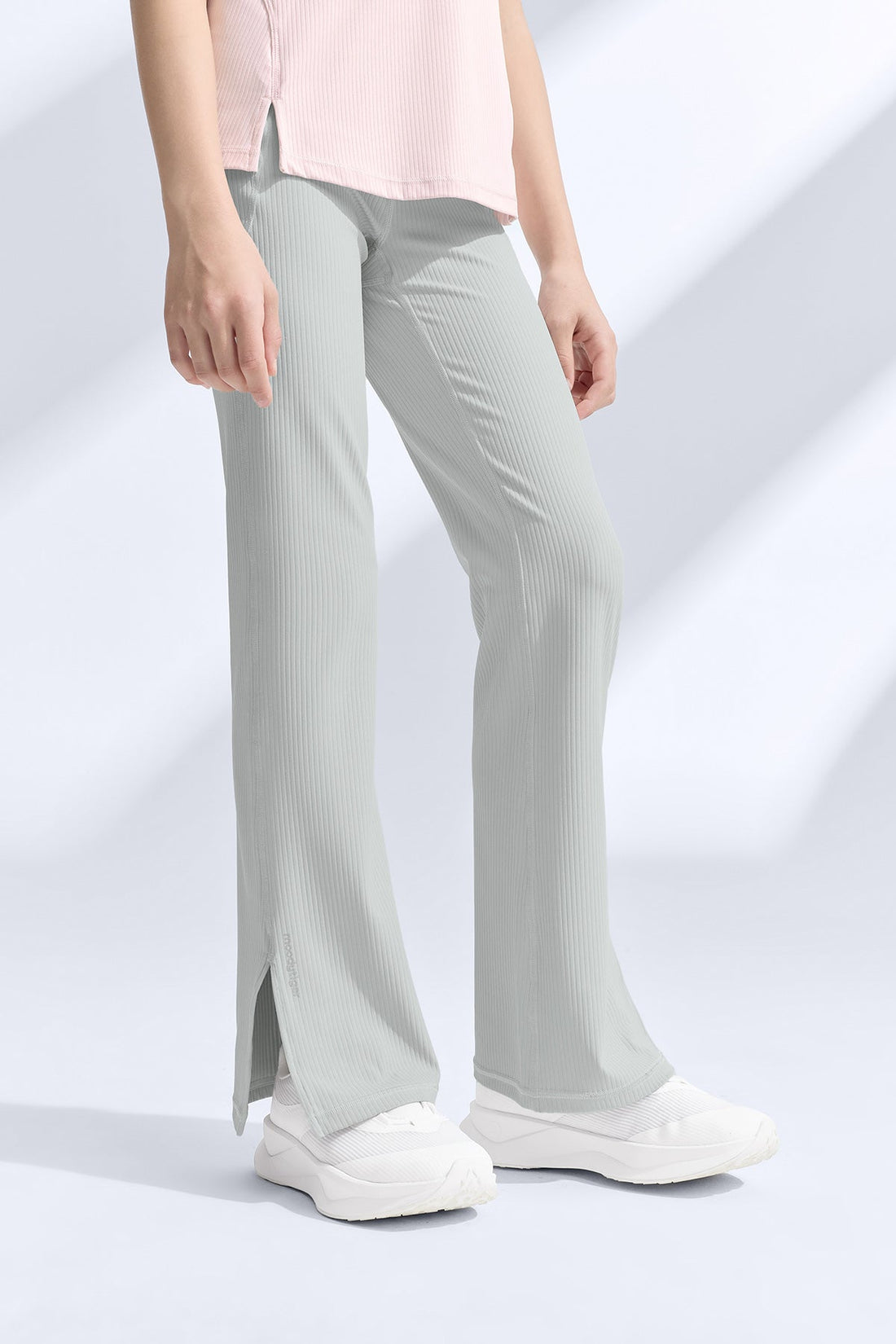 **Moon Grey**