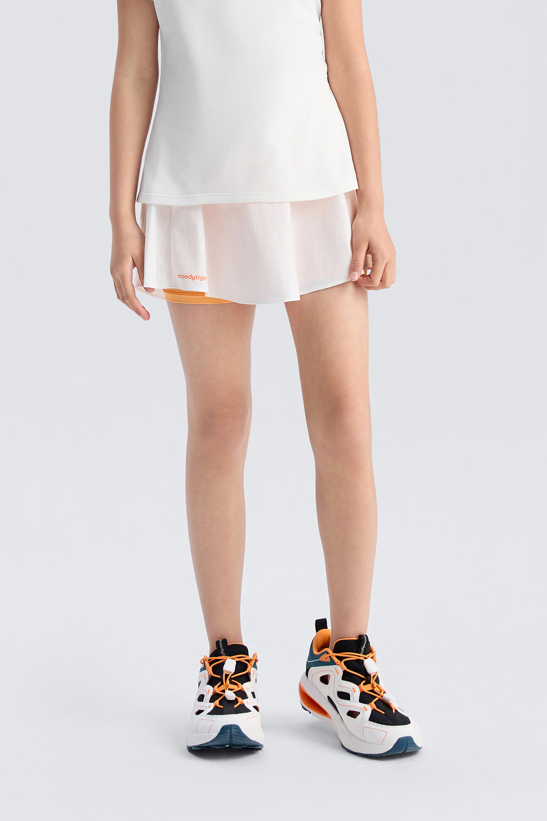 **Cloud Dancer**