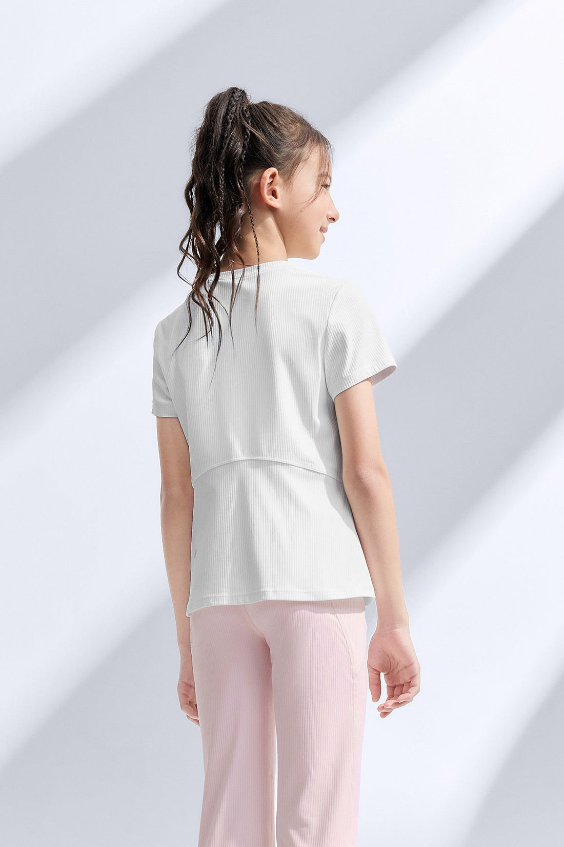 **Cloud Dancer**