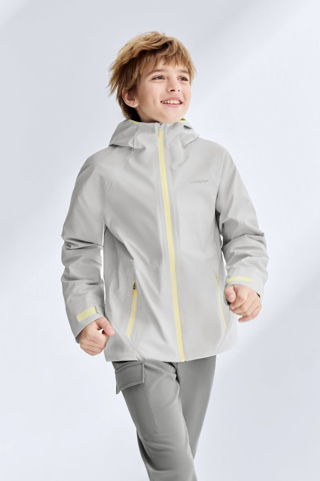 **Moon Grey**